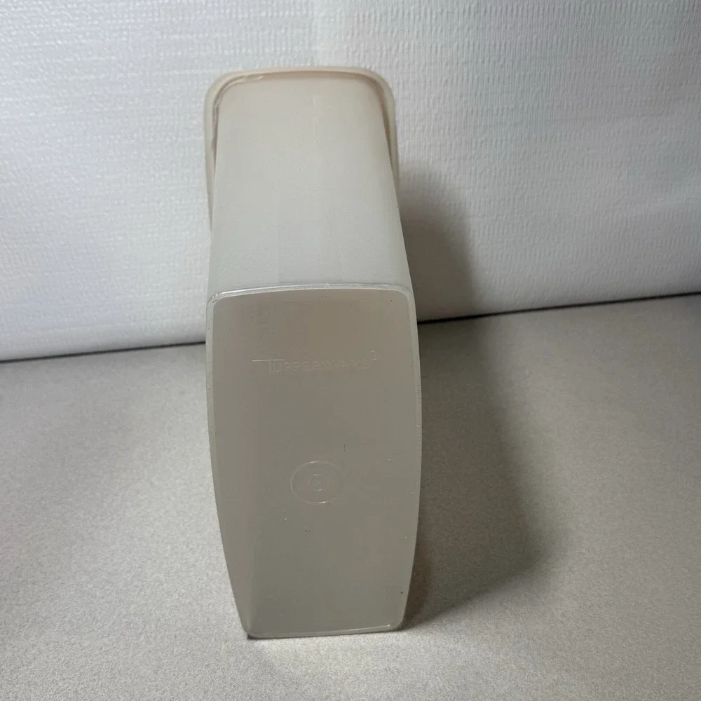 VTG Tupperware Frost‎ CEREAL STORER Dry Foods Seal & Cap 1590-4